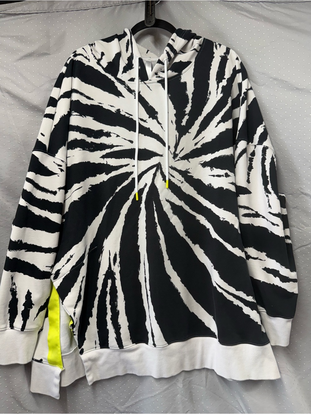 Fabletics Jasmine Side Slit Pullover Hoodie